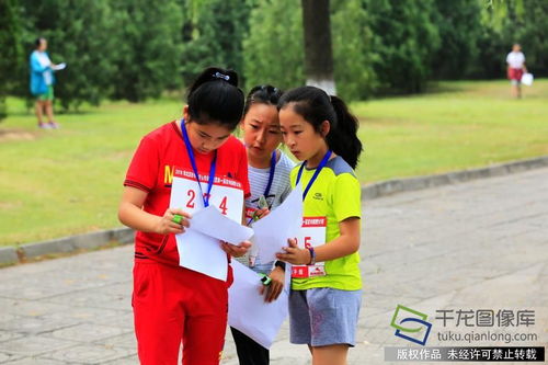 社會大課堂 20余所中小學(xué)角逐北京市首屆中小學(xué)生定向越野賽